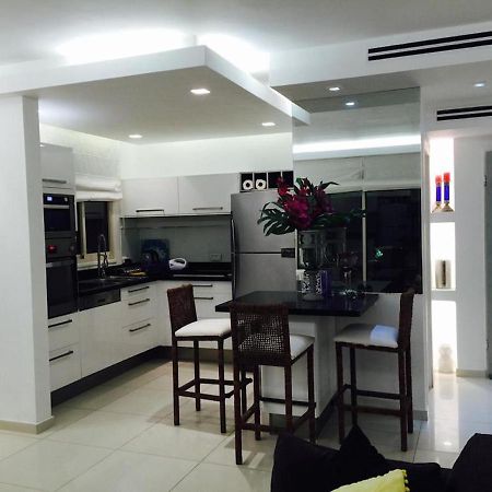 Regency Residence With Pool - Next The Beach Herzliya Exterior foto