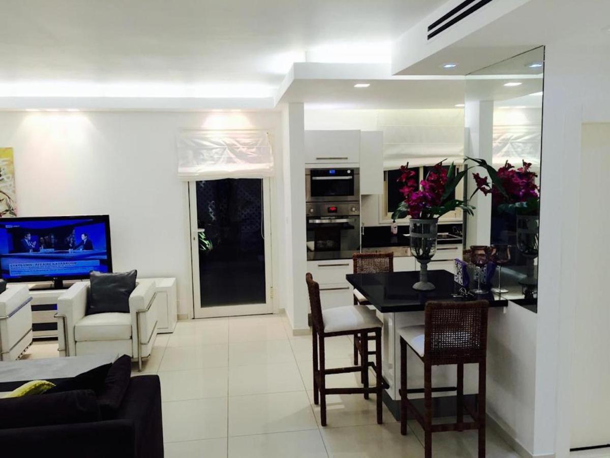 Regency Residence With Pool - Next The Beach Herzliya Exterior foto